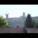 Denkmäler sind in Bulgarien beliebt; je größer, desto besser